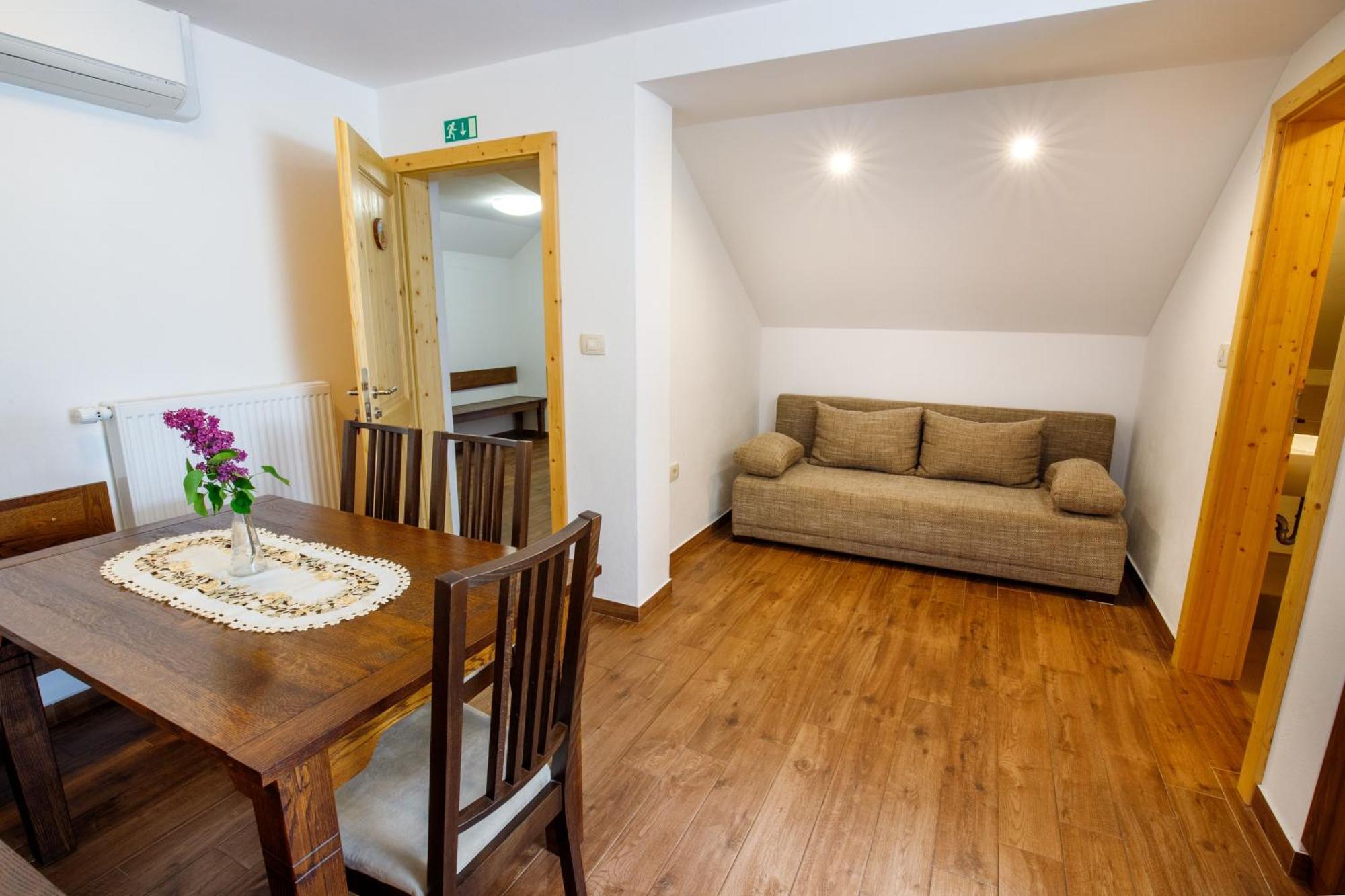 Kmetija Na Cendavs Apartment Cerkno Exterior photo